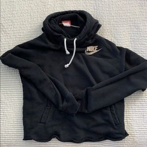 Cropped Nike Hoodie- M